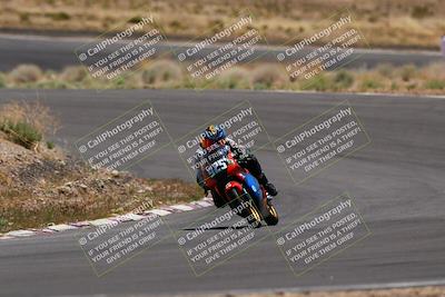 media/Apr-19-2025-AHRMA (Sat) [[3d98ca3309]]/Race/Group 3/turn 4/